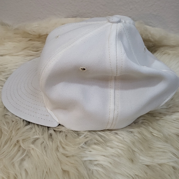 University Square Vintage Eagle Snapback - Picture 4 of 8